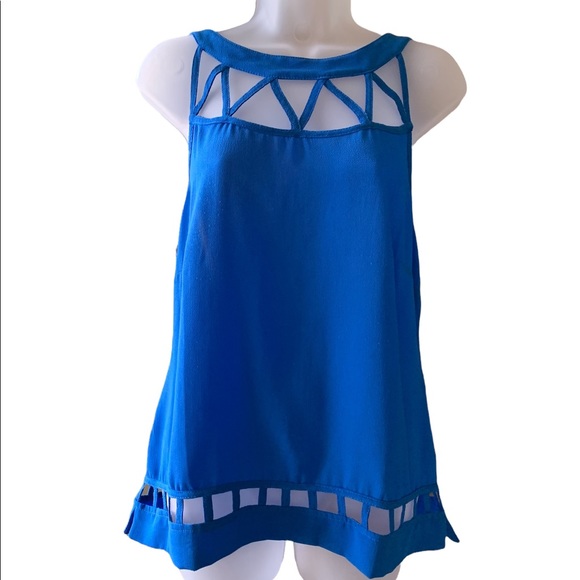 Pistachio Top Blue Sleeveless With Lots of Geometric Cutouts Size Large - Picture 1 of 9